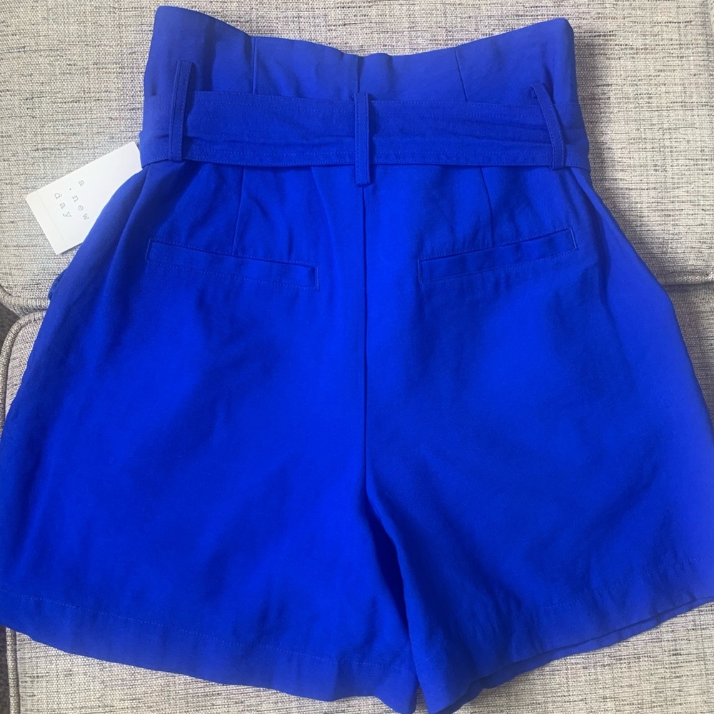 NWT TARGET - A New Day High Rise Utility Paper Bag Waist Shorts in Blue, Size 4 - Picture 5 of 5